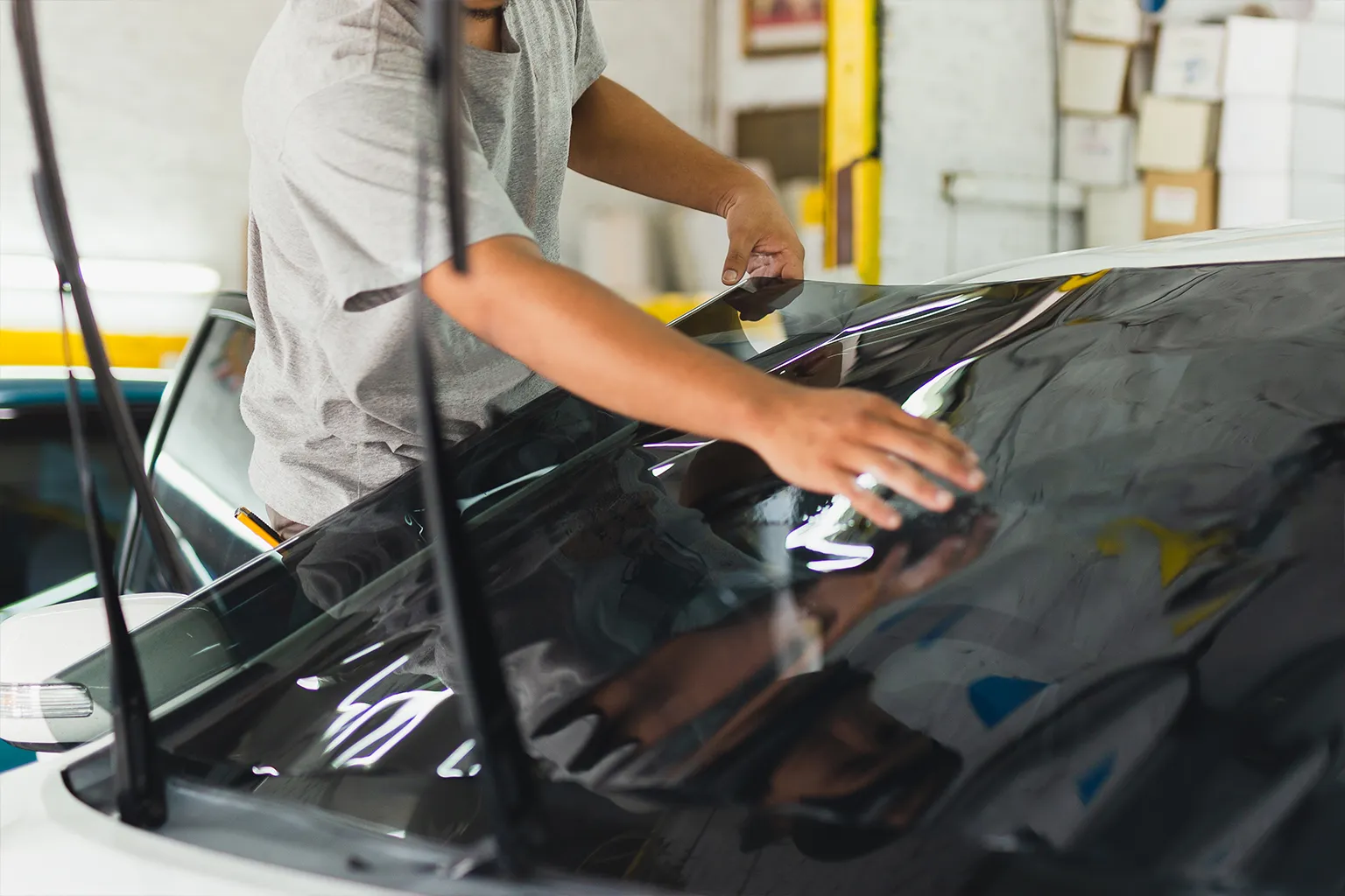 car window tinting dubai, car window tinting services dubai, window tinting for cars